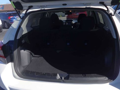 Used 2022 Subaru Crosstrek 2.0i image 8