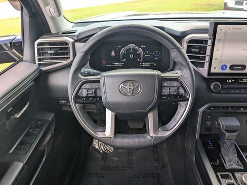 Used 2023 Toyota Sequoia 4WD image 3