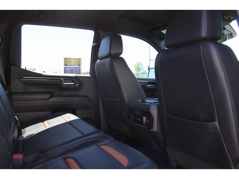 Used 2024 GMC Sierra 1500 AT4 w/ Technology Package AWD/4WD image 22
