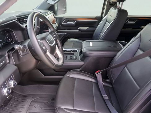 Used 2024 GMC Sierra 3500 Denali w/ Denali Reserve Package AWD/4WD image 6