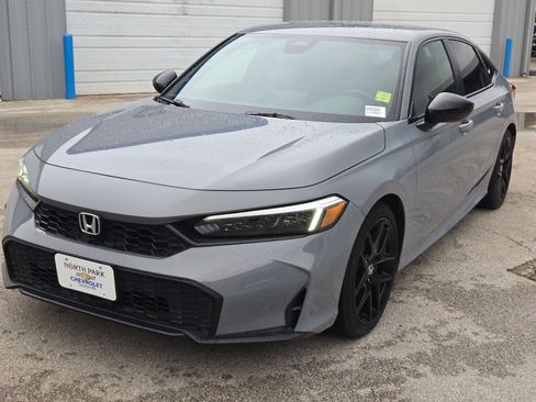 Used 2025 Honda Civic Sport image 7
