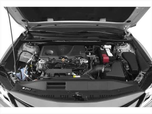 Used 2023 Toyota Camry LE w/ Convenience Package FWD image 8