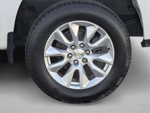 Used 2021 Chevrolet Silverado 1500 Custom image 21