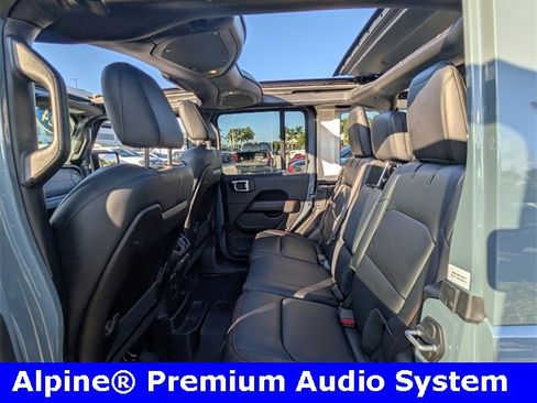 Used 2024 Jeep Wrangler Unlimited Rubicon image 8