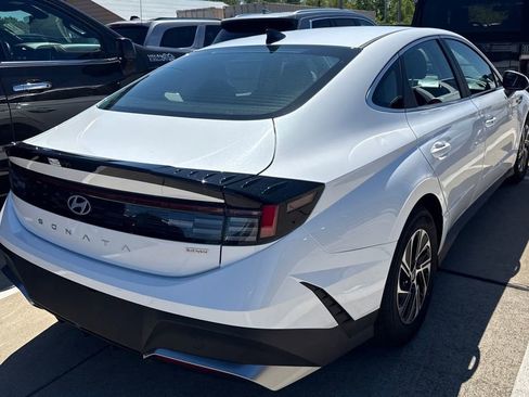 Used 2026 Hyundai Sonata Blue image 4