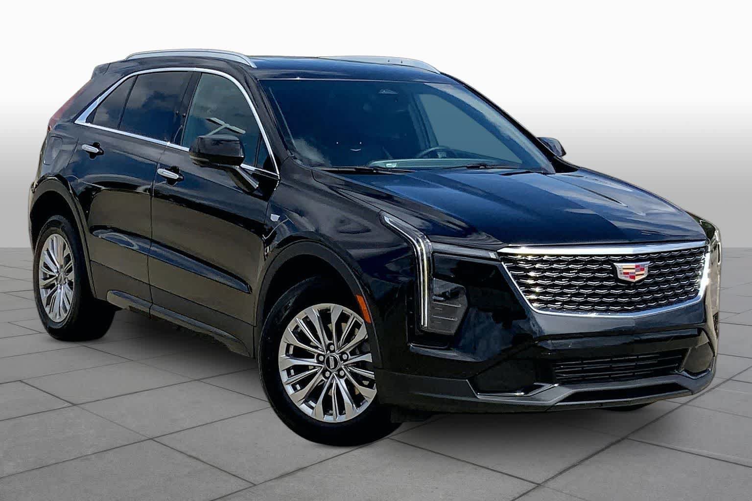Used 2025 Cadillac XT4 Premium Luxury AWD/4WD image 3