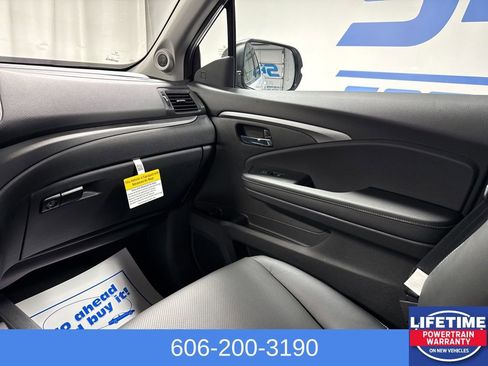 New 2026 Honda Ridgeline RTL image 25