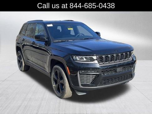 New 2026 Jeep Grand Cherokee Limited w/ Limited Altitude Package image 3