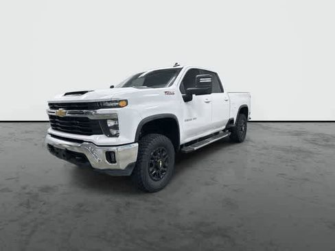 Used 2024 Chevrolet Silverado 2500 LT AWD/4WD image 7