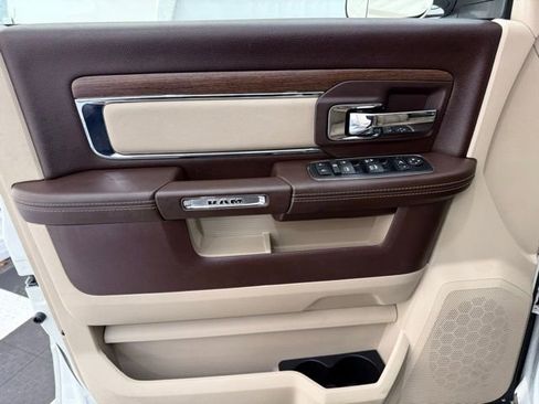 Used 2017 RAM 2500 Laramie w/ Convenience Group image 14