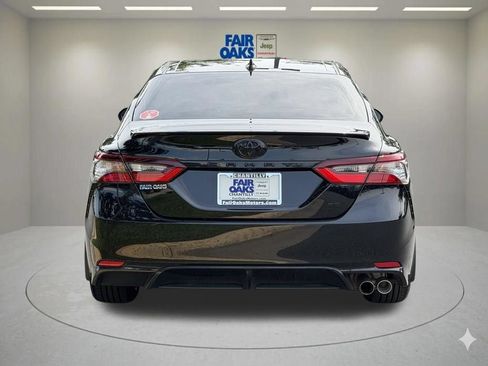 Used 2023 Toyota Camry SE w/ Convenience Package FWD image 9