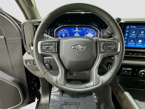 Used 2025 Chevrolet Silverado 2500 LT w/ Trail Boss Package image 11