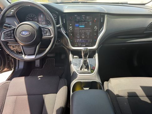 Used 2023 Subaru Outback Premium AWD/4WD image 12