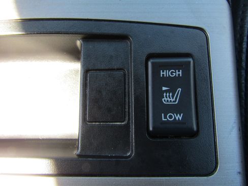 Used 2012 Subaru Outback 2.5i Limited image 22