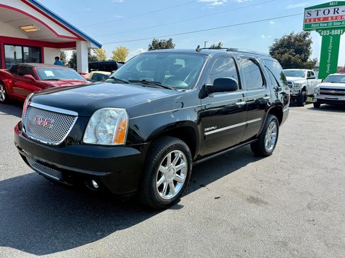 Used 2013 GMC Yukon Denali AWD/4WD image 1