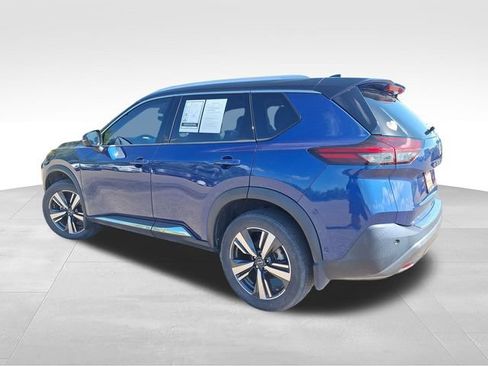 Certified 2023 Nissan Rogue SL w/ SL Premium Package FWD image 6