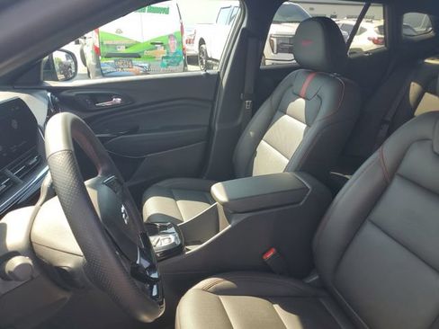 Certified 2025 Chevrolet Trax RS w/ Driver Confidence Package FWD image 16