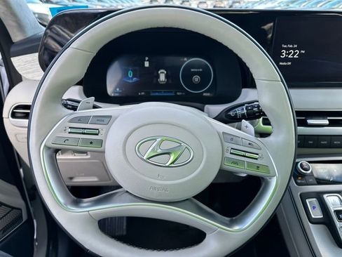 Used 2023 Hyundai Palisade Calligraphy image 13