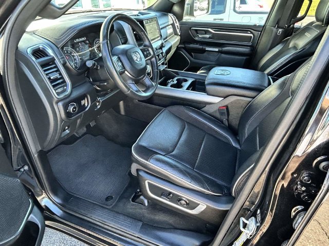 Used 2024 RAM 1500 Laramie RWD image 17
