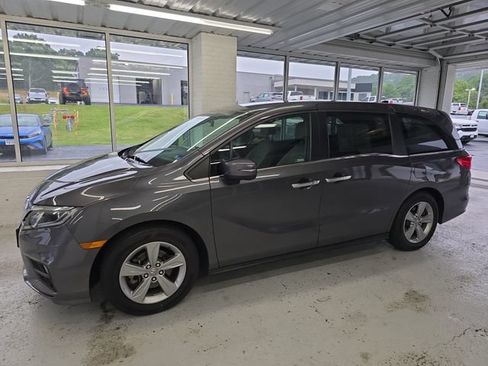 Used 2019 Honda Odyssey EX image 2