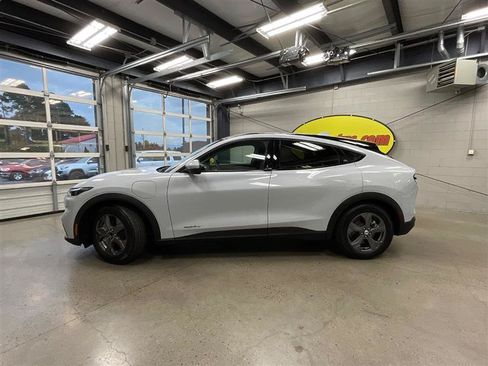 Used 2022 Ford Mustang Mach-E Select RWD image 2