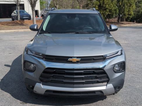 Used 2023 Chevrolet TrailBlazer LT image 2