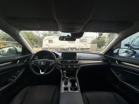 Used 2019 Honda Accord LX image 13