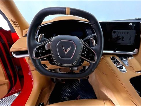 Used 2023 Chevrolet Corvette Stingray Premium Conv w/ Z51 Performance Package RWD image 6