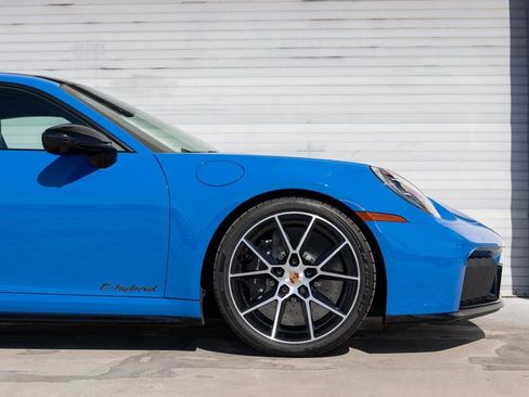 Certified 2025 Porsche 911 Carrera 4 GTS image 9