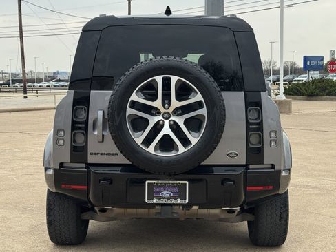 Used 2022 Land Rover Defender 110 X image 5