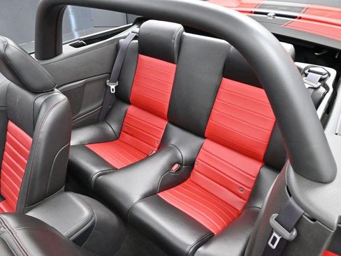 Used 2007 Ford Mustang Shelby GT500 RWD image 31