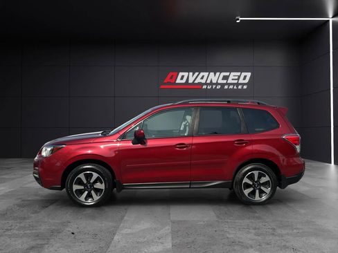 Used 2018 Subaru Forester 2.5i Premium w/ All-Weather Package image 4