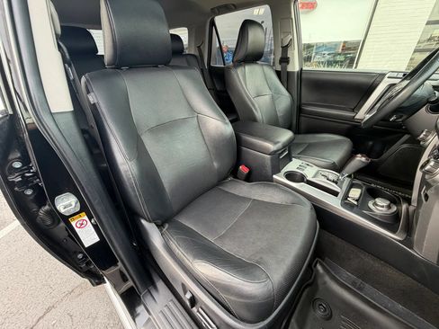 Used 2017 Toyota 4Runner Limited AWD/4WD image 12
