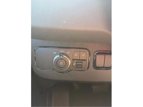 Used 2025 Mercedes-Benz Sprinter 2500 image 16