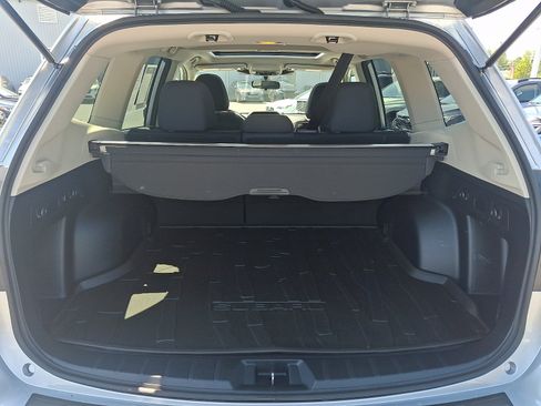 Used 2022 Subaru Forester Premium AWD/4WD image 30