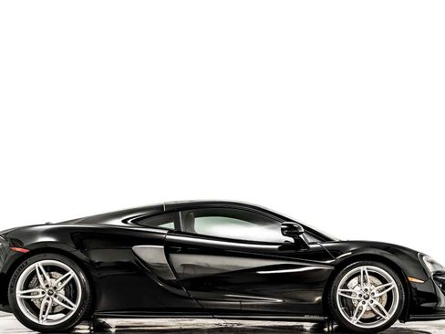 Used 2017 McLaren 570S image 2
