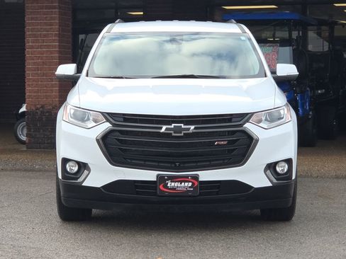 Used 2021 Chevrolet Traverse RS image 2