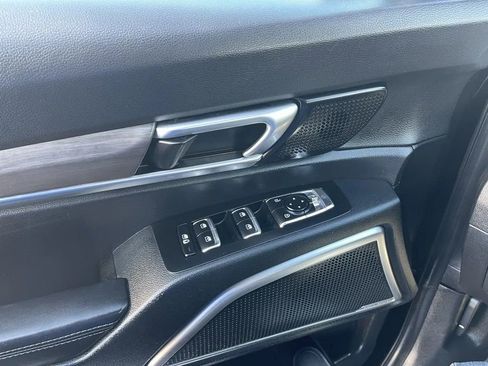 Used 2024 Kia Telluride EX X-Line image 35