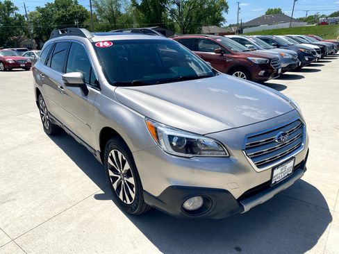 Used 2016 Subaru Outback 2.5i Limited image 4