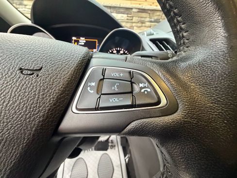 Used 2018 Ford Escape Titanium w/ Ford Safe & Smart Package AWD/4WD image 24