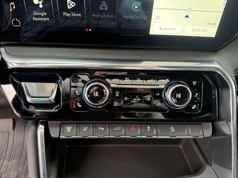 Used 2024 GMC Sierra 2500 Denali w/ Denali Reserve Package image 30