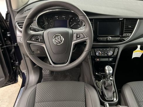 Used 2022 Buick Encore Preferred w/ Safety Package FWD image 19
