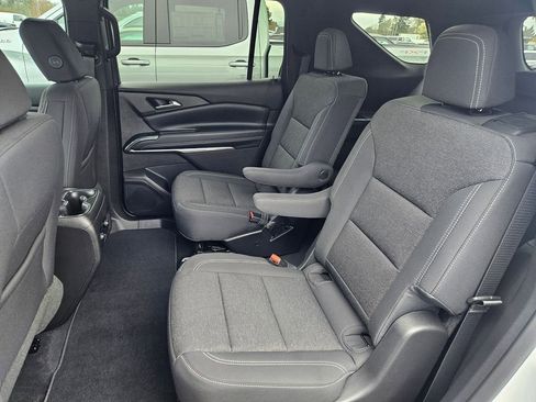 New 2026 Chevrolet Traverse LT FWD image 24