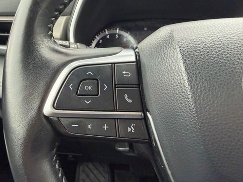 Used 2021 Toyota Highlander XLE image 15