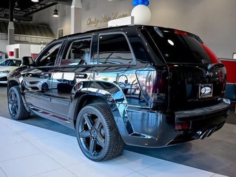 Used 2008 Jeep Grand Cherokee SRT8 w/ SRT Option Group I AWD/4WD image 7