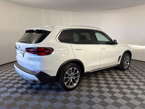 Used 2025 BMW X5 xDrive40i image 7