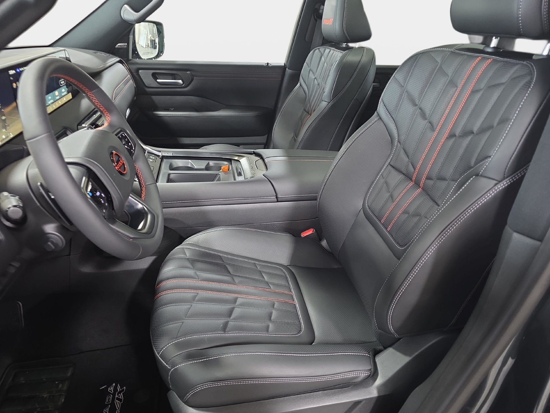New 2026 Nissan Armada PRO-4X AWD/4WD image 15