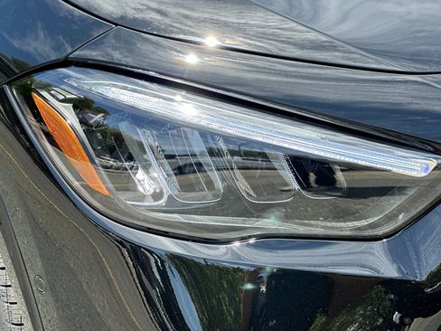 New 2026 Mercedes-Benz GLA 35 AMG 4MATIC image 11