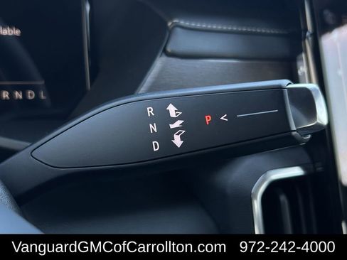New 2026 GMC Acadia Denali Ultimate w/ LPO, Floor Liner Package AWD/4WD image 15