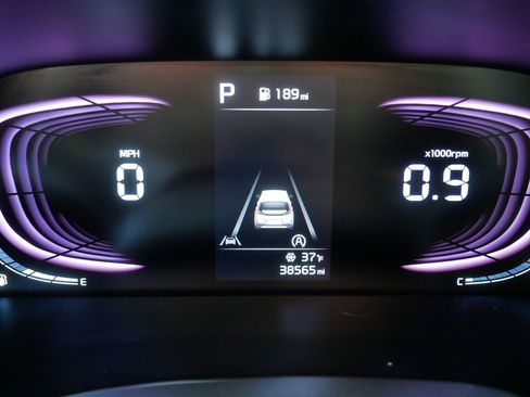 Certified 2024 Kia Soul LX w/ Option Group 015 image 21